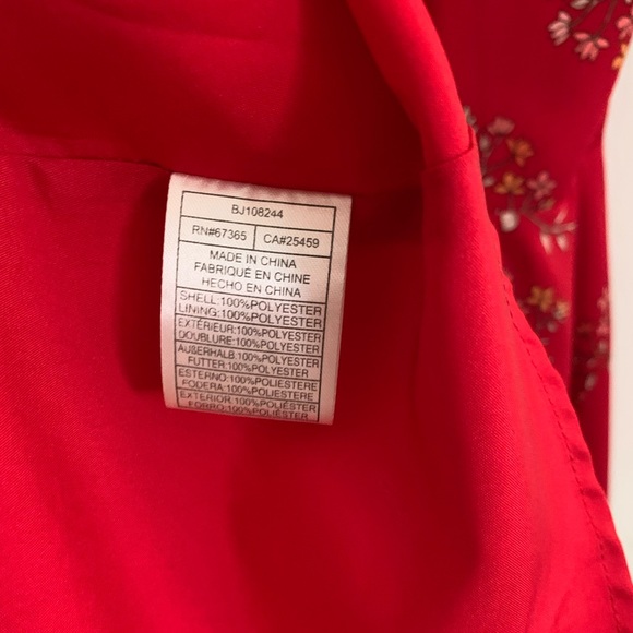 Red Floral Mini Dress with Flutter Sleeves & Ruffle Hem by BB Dakota - Size 6 - Picture 12 of 14